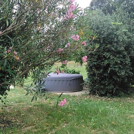 오슈 Chez Chapelle In The Heart Of The Gascony With Pool And Hot Tub 아파트 외부 사진